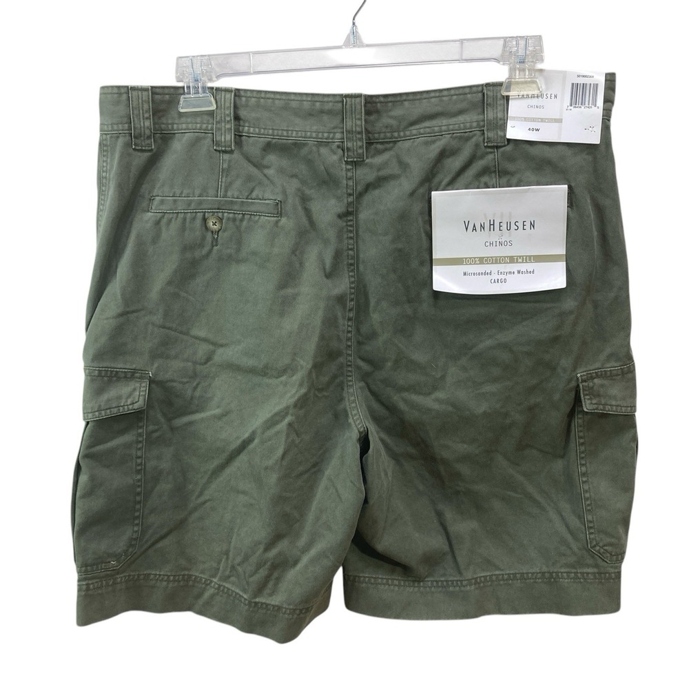 NWT Men's Van Heusen Flat Front Shorts Cargo Size 40 Olive Green Cotton Twill